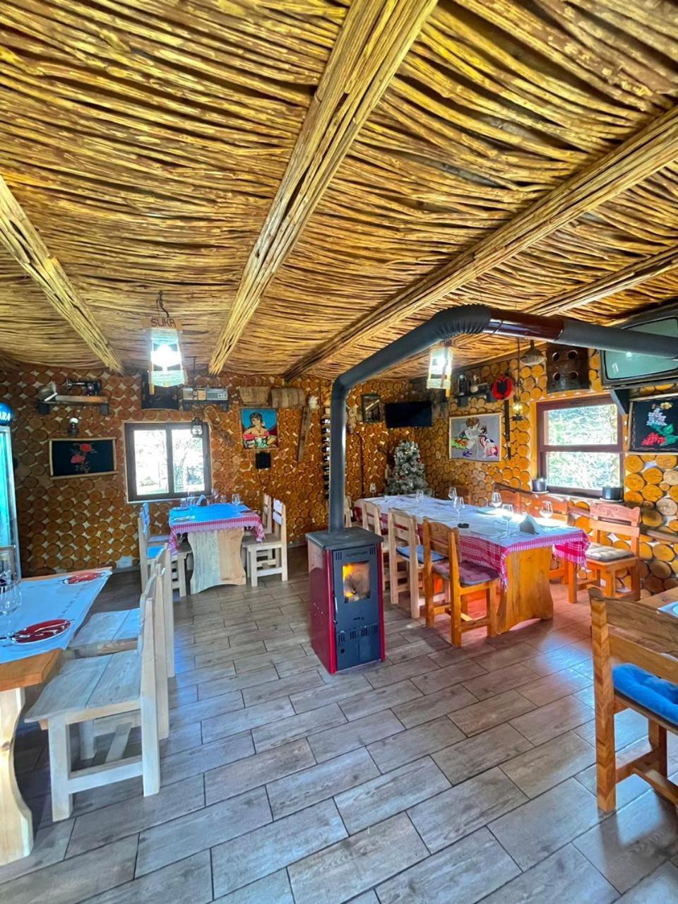Vilat Suka Mkushit Shkoder Luaran gambar